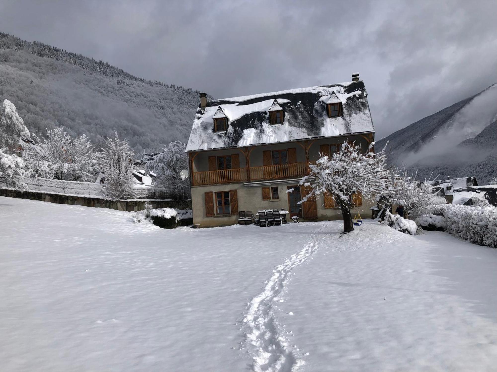 Maison Familiale Au Coeur Des Pyrenees *
